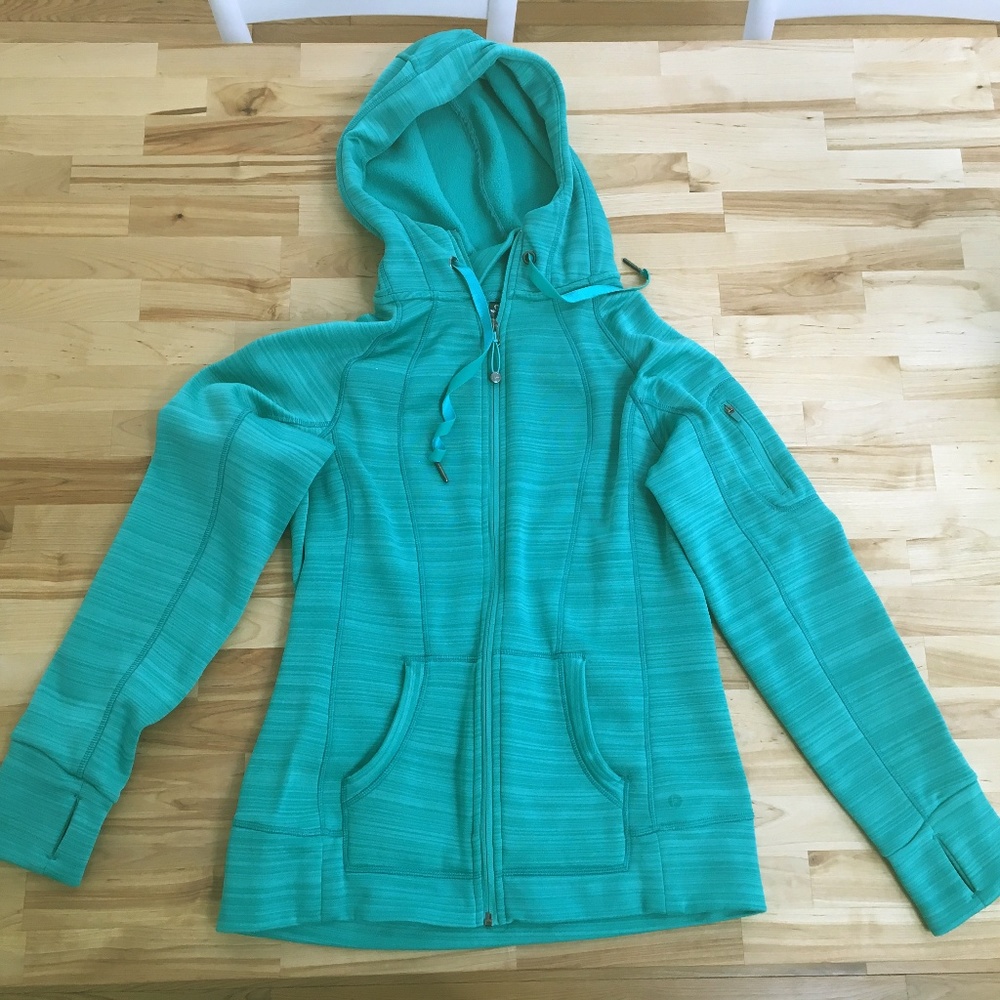 90 Degree fleece-lined sweatshirt